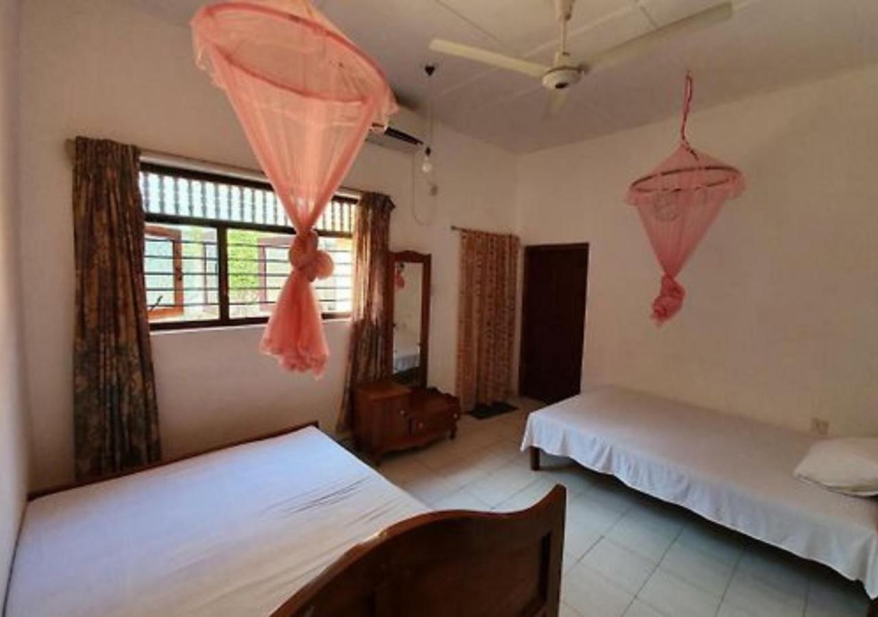Feel Like Home Anuradhapura Zewnętrze zdjęcie