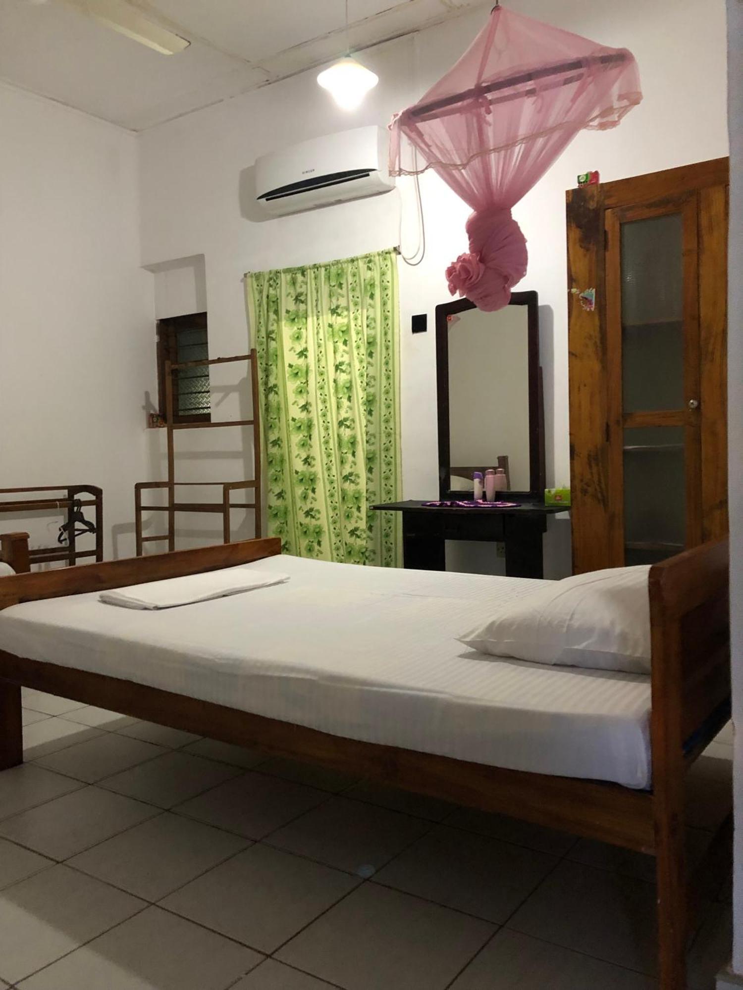 Feel Like Home Anuradhapura Zewnętrze zdjęcie