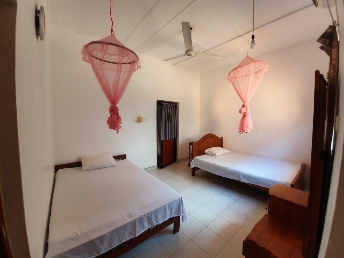 Feel Like Home Anuradhapura Zewnętrze zdjęcie